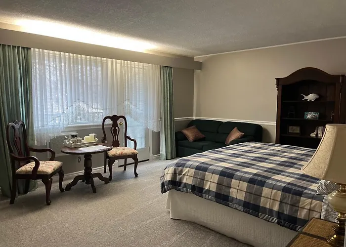 Sunny Shuswap B&B