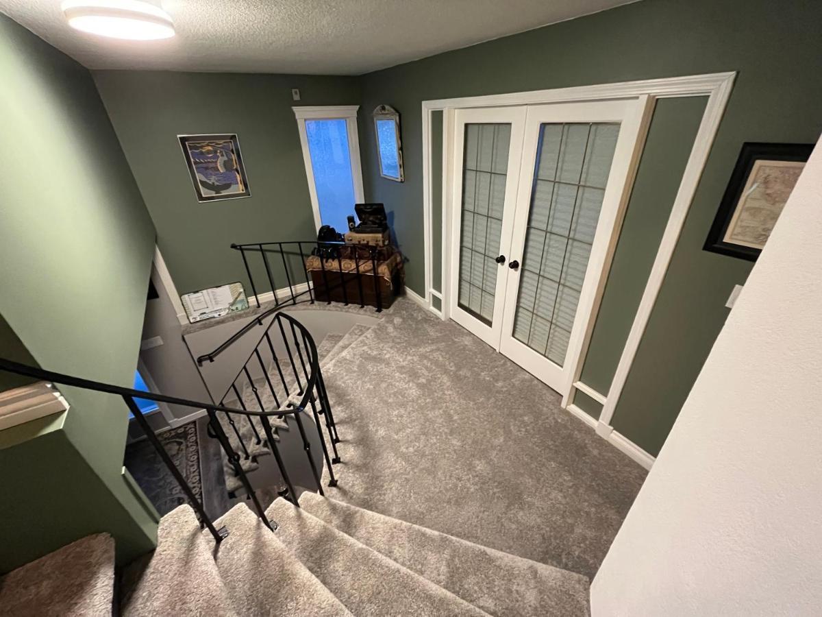 Sunny Shuswap Bed & Breakfast