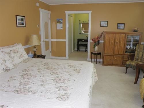 Bed & Breakfast Sunny Shuswap Chase